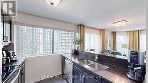 803 - 10 QUEENS QUAY W Toronto