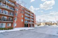 407 - 131 TAUNTON ROAD E Oshawa