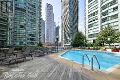 803 - 10 QUEENS QUAY W Toronto