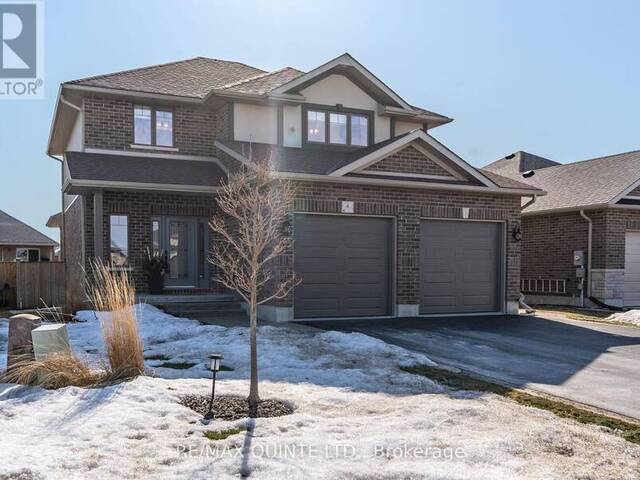 4 TRINITY COURT Belleville Ontario