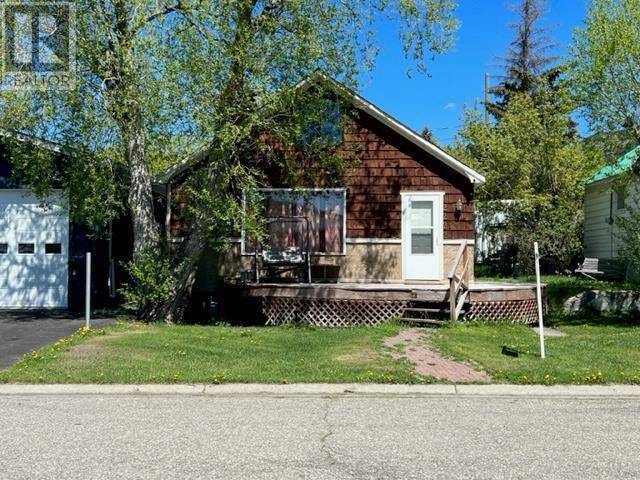 2222 211 Street Bellevue Alberta