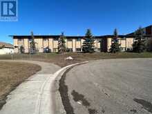 13 Chinook Crescent W Claresholm