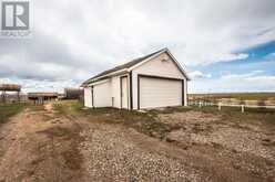 144033 402 Avenue E Rural Foothills