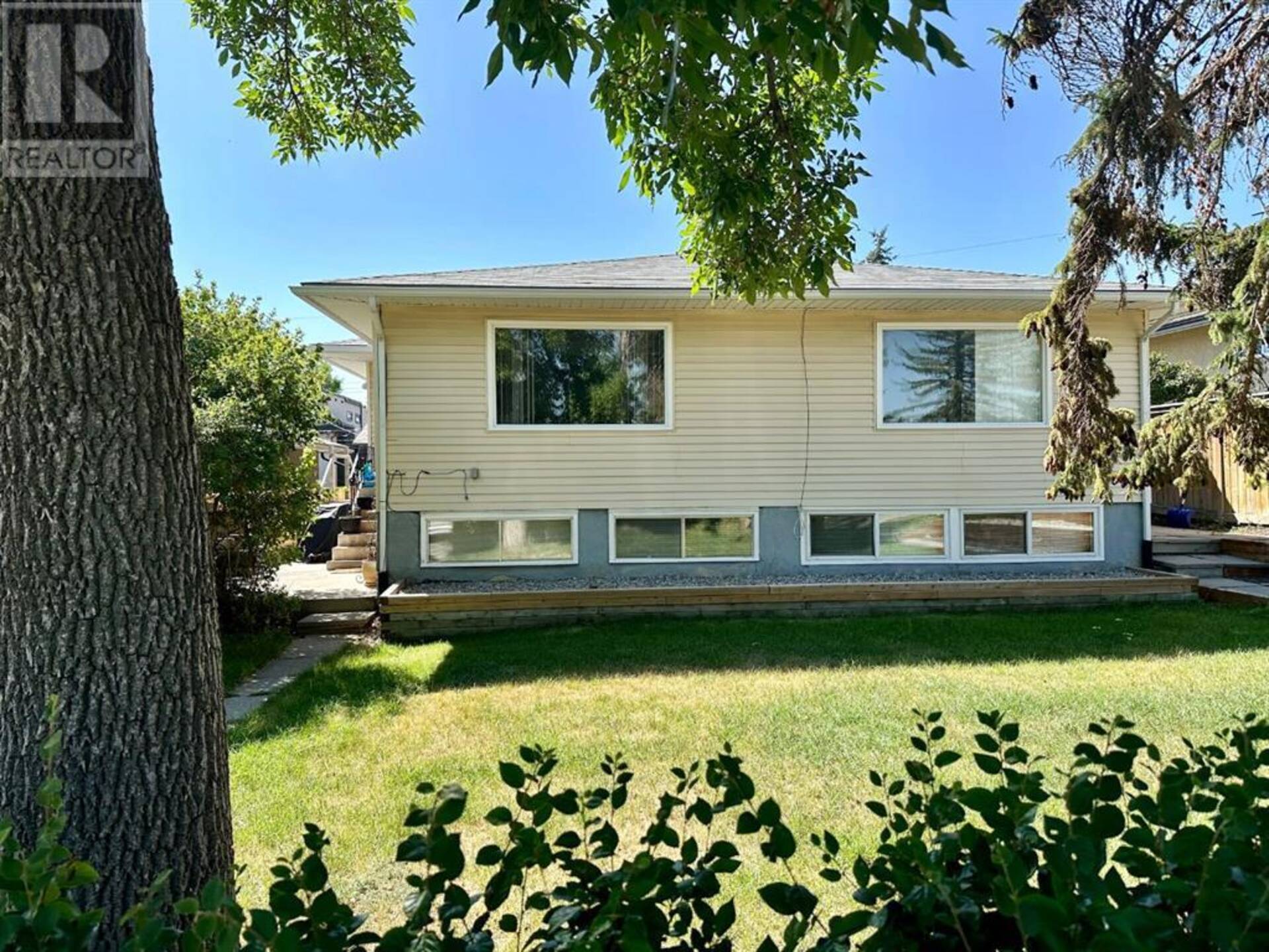 919 32 Avenue NW Calgary