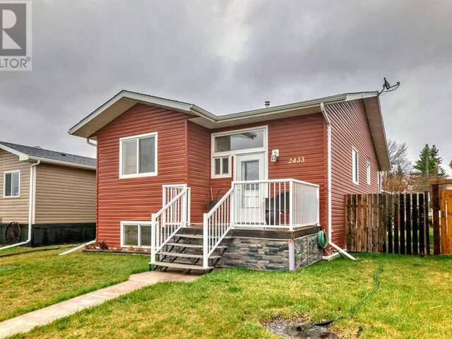 2433 Lawrence Bowden Alberta