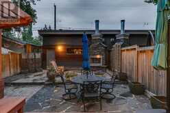 2216B 3 Avenue NW Calgary