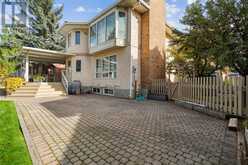 139 Woodacres Drive SW Calgary