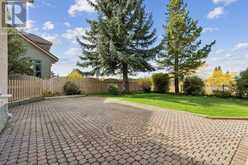 139 Woodacres Drive SW Calgary