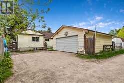 406 8 Avenue SE High River