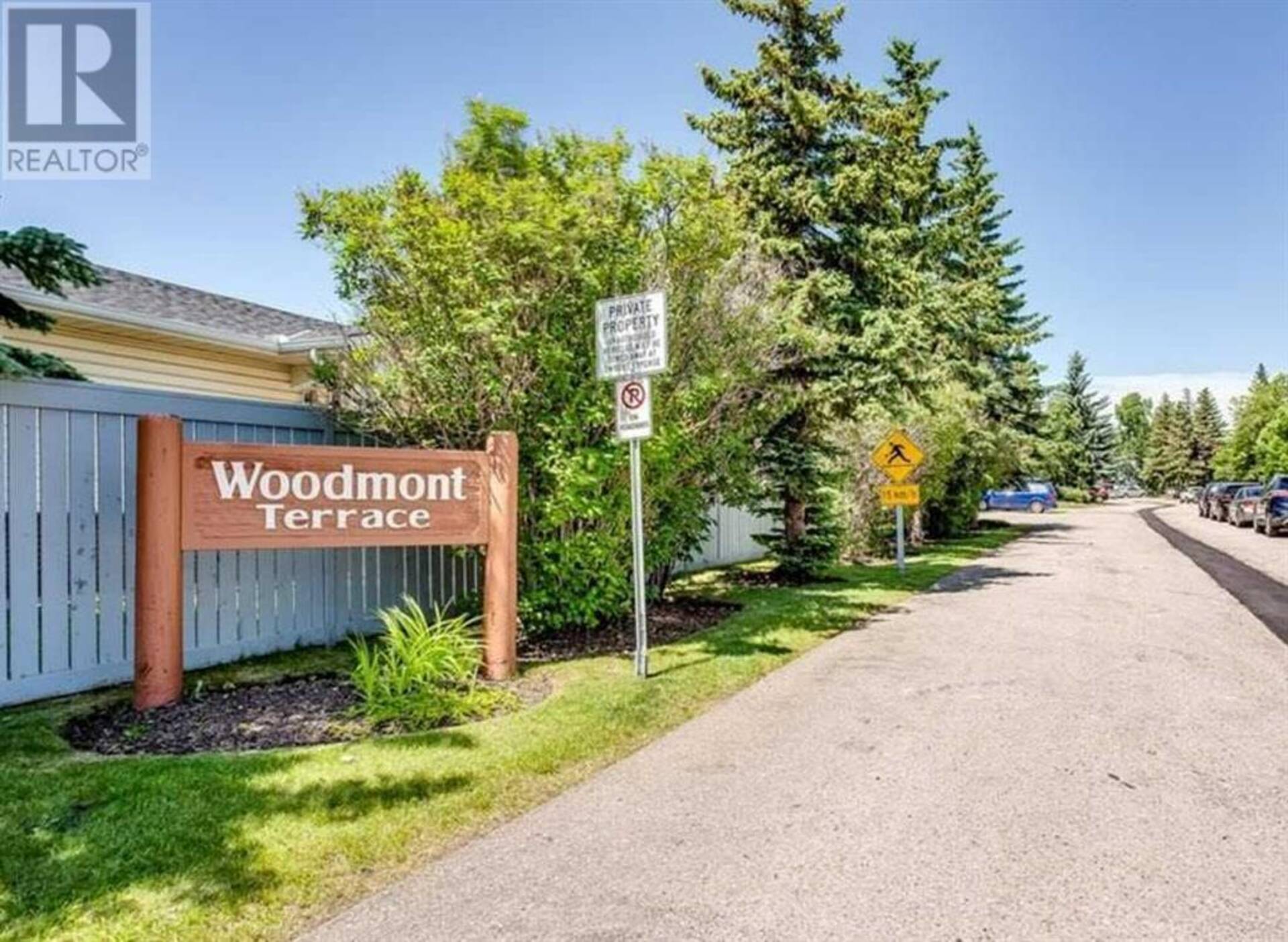 182 Woodmont Terrace SW Calgary