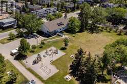 531, 533, 535 24 Avenue NW Calgary