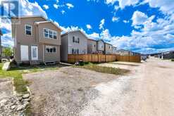 122 CORNERBROOK Manor NE Calgary