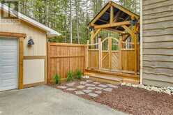 31 White Avenue Bragg Creek