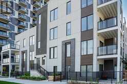 305, 455 1 Avenue NE Calgary