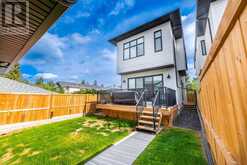 1712 18 Avenue NW Calgary