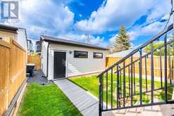 1712 18 Avenue NW Calgary