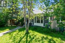 1807 33 Avenue SW Calgary