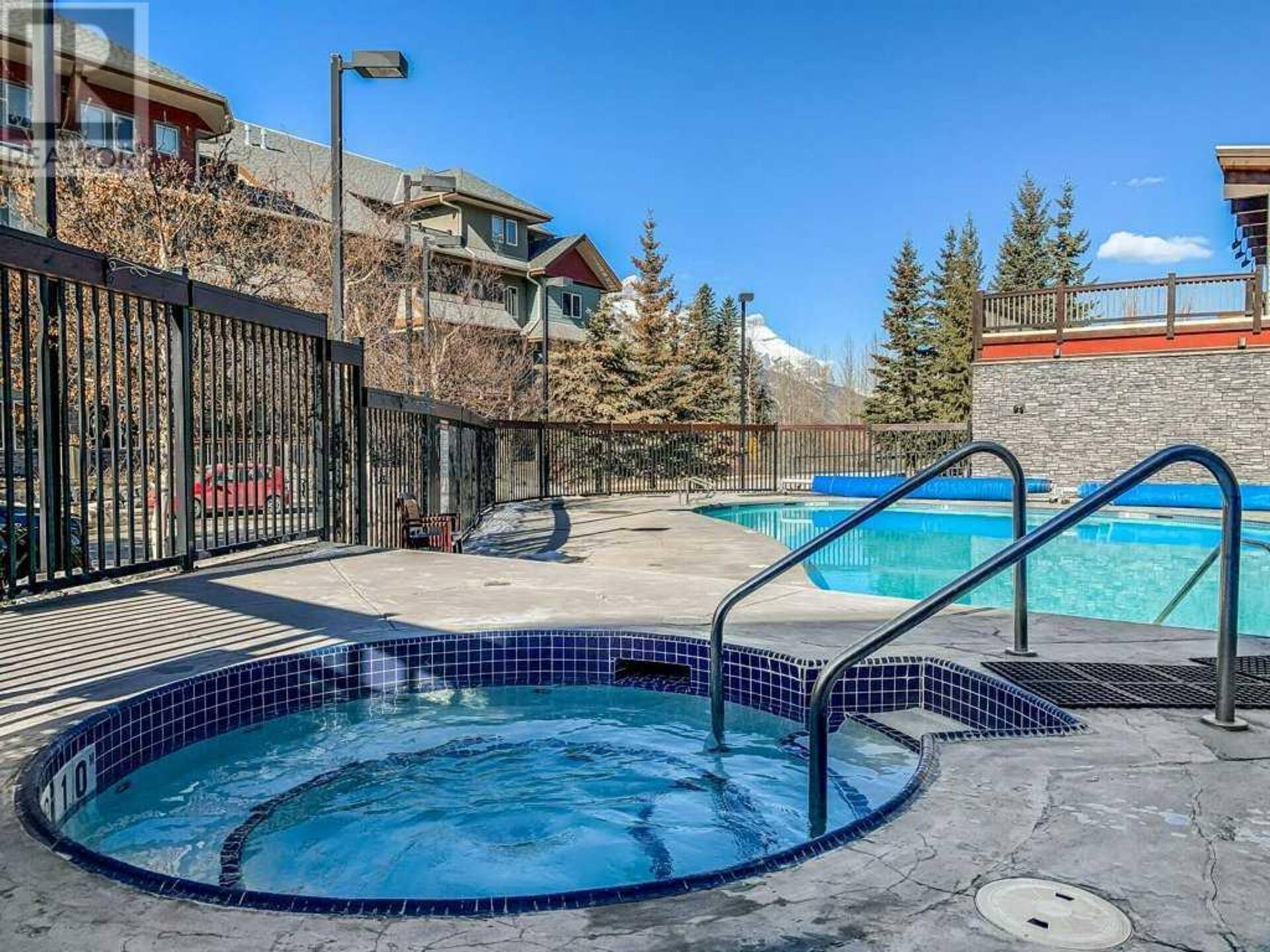 226, 101 Montane Road Canmore