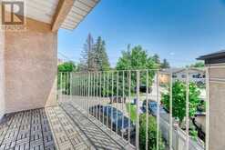 4, 1928 26 Street SW Calgary