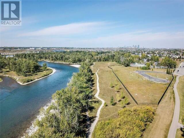 18 Riverview Landing SE Calgary