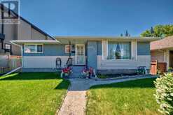 2445 30 Avenue SW Calgary