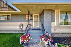 2445 30 Avenue SW Calgary