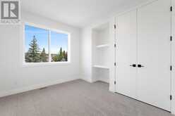 8522 47 Avenue NW Calgary