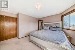 8313 Edgebrook Drive NW Calgary