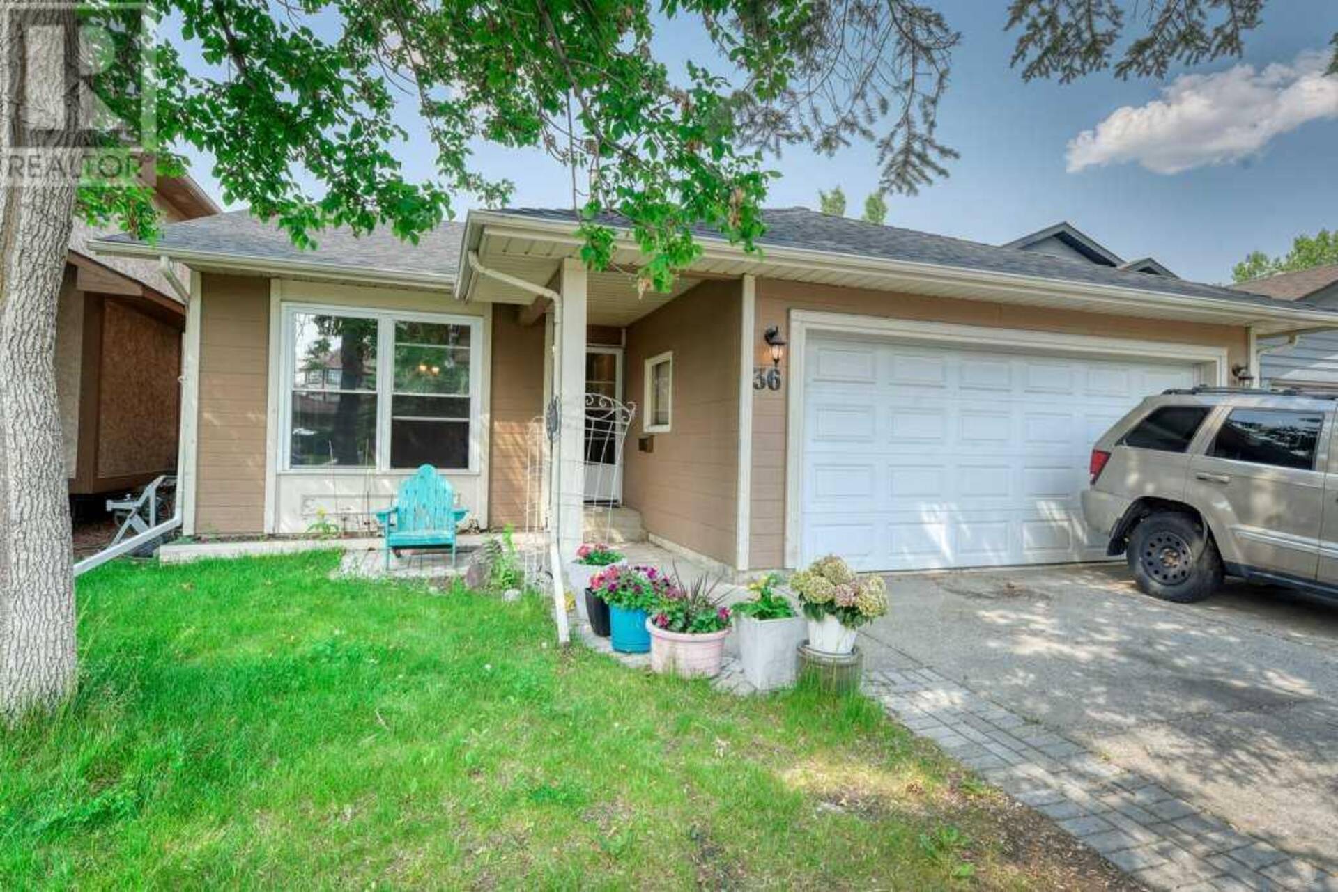 36 Sunvale Mews SE Calgary