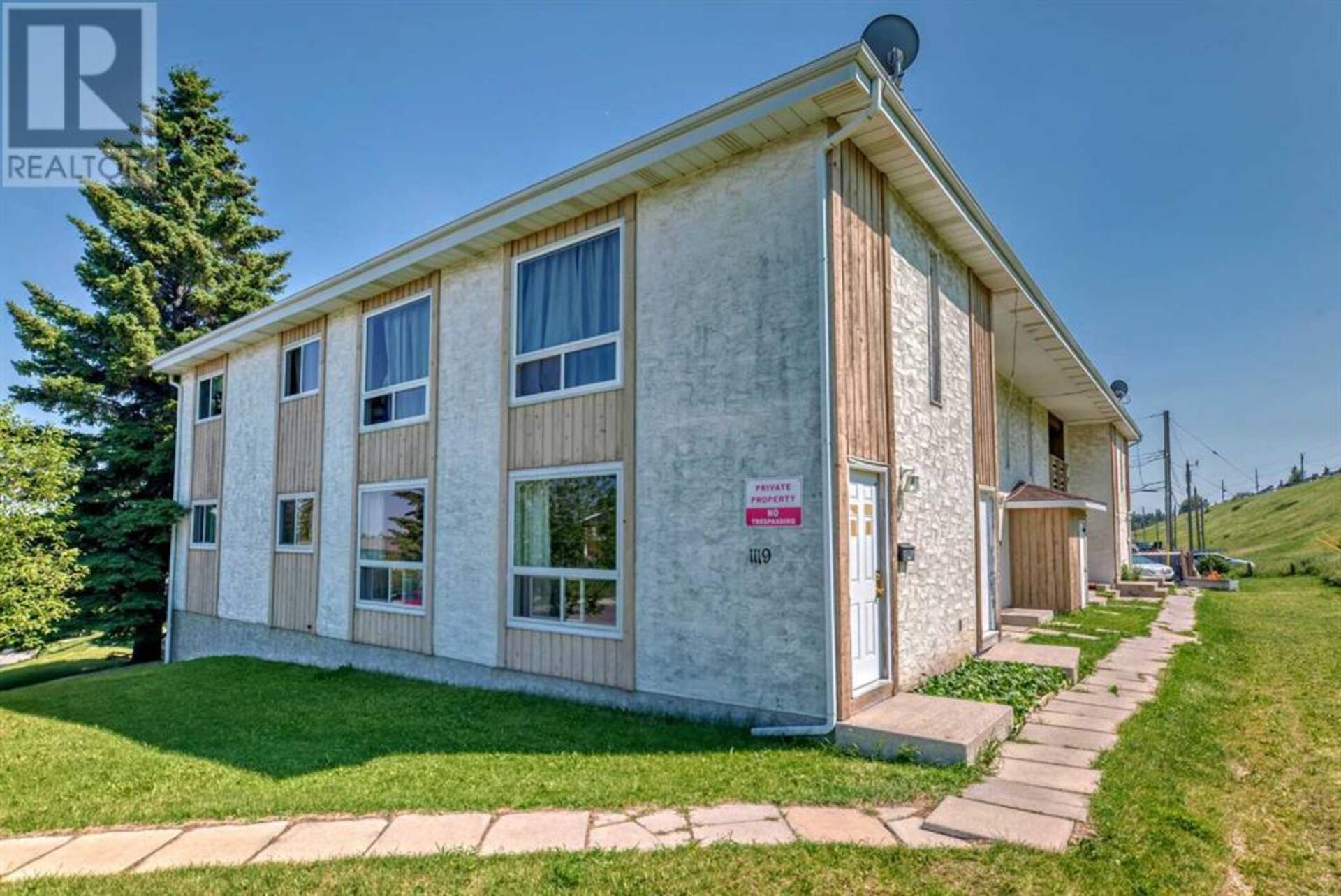 202, 1119 78 Avenue NW Calgary