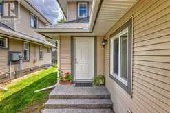 7 Cedarwood Lane SW Calgary