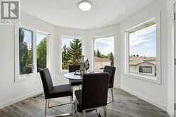 212 EDGEBROOK Gardens NW Calgary