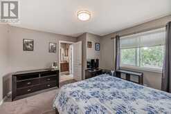 158 Everridge Gardens SW Calgary