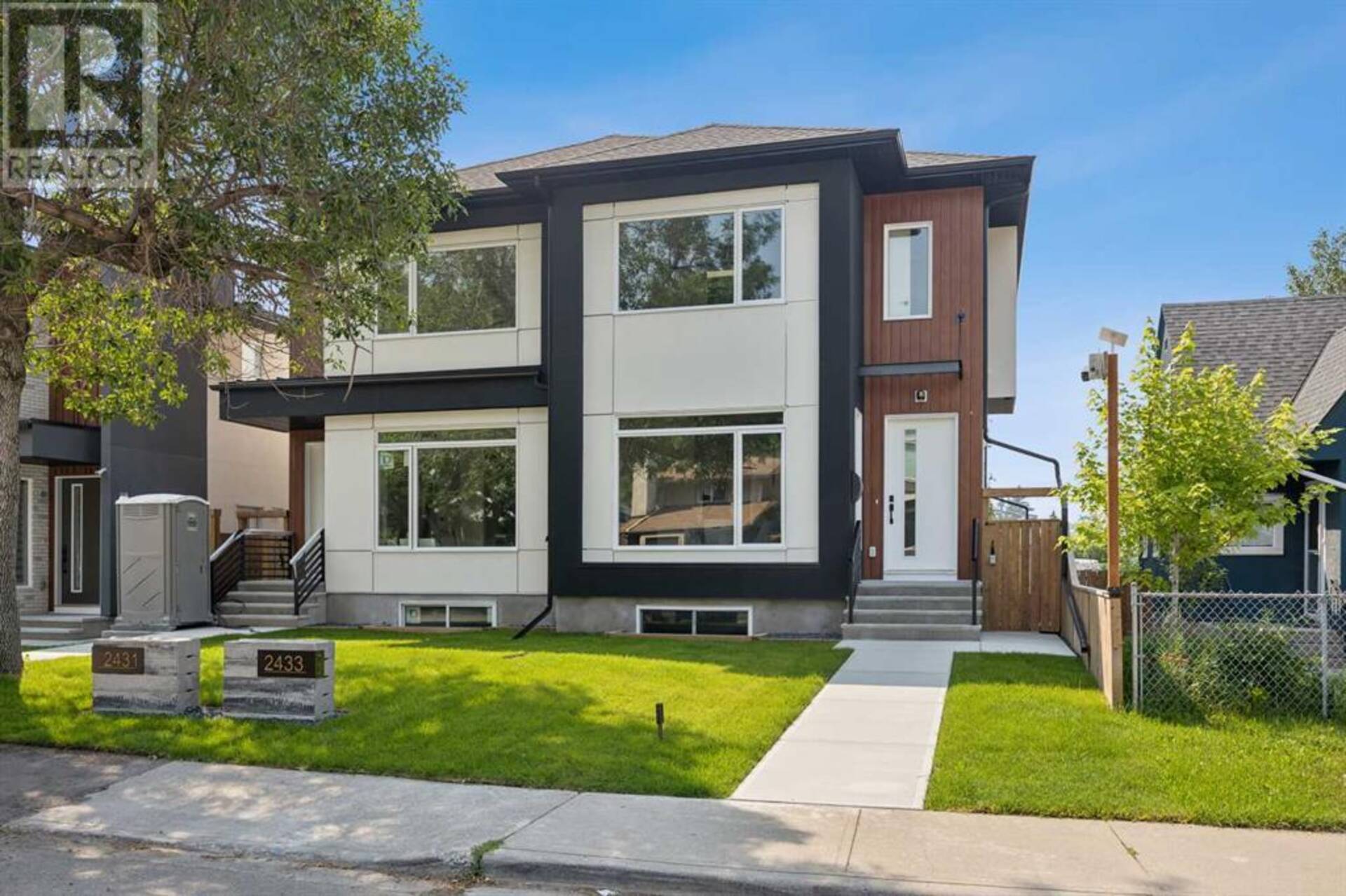 2433 6 Avenue NW Calgary