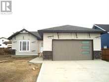 2 Evron Place Trochu