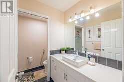 240 Los Alamos Place NE Calgary