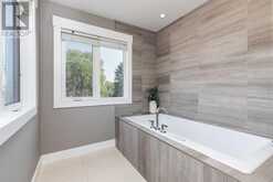 2442 32 Avenue SW Calgary