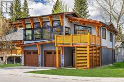 2 Pinewood Crescent Canmore