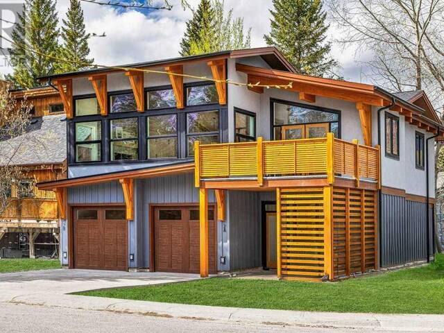 2 Pinewood Crescent Canmore