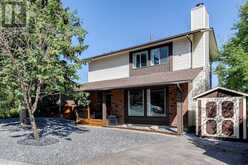 96 Coach Manor Terrace SW Calgary