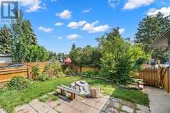 956 Bracewood Rise SW Calgary