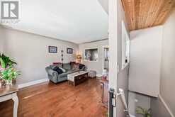 8932 33 Avenue NW Calgary