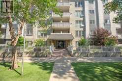 102, 820 15 Avenue SW Calgary