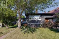 2213, 2215 23 Street SW Calgary