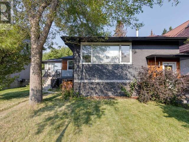 2213, 2215 23 Street SW Calgary