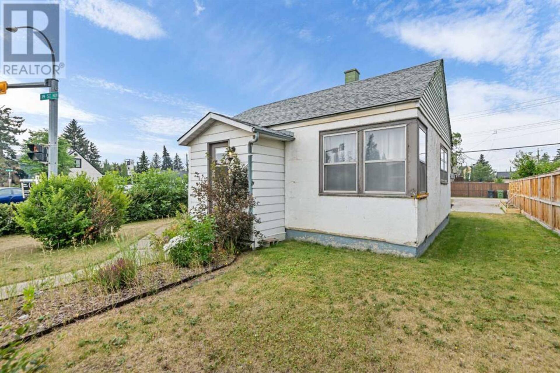 605 19 Street NW Calgary