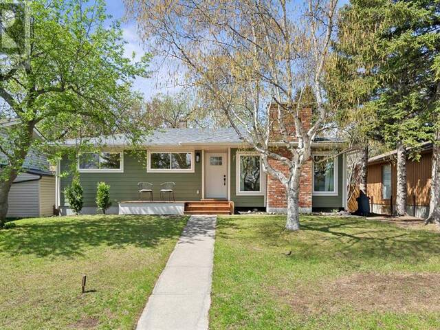 8223 4A Street SW Calgary Alberta