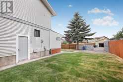 6740 temple Drive NE Calgary