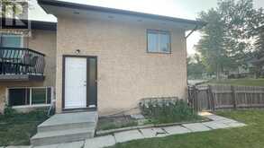 4, 204 Pinehill Road NE Calgary