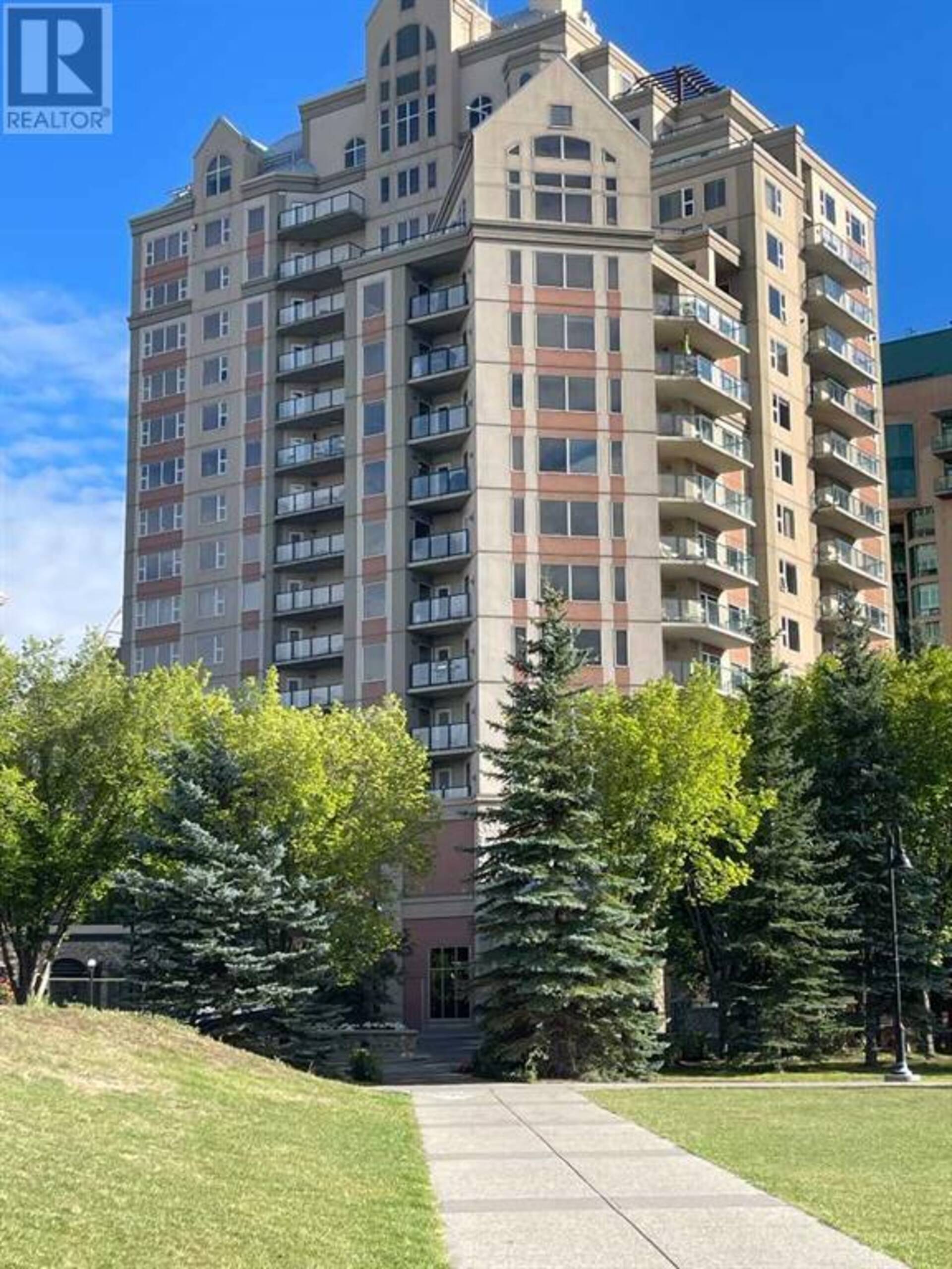 205, 200 La Caille Place SW Calgary